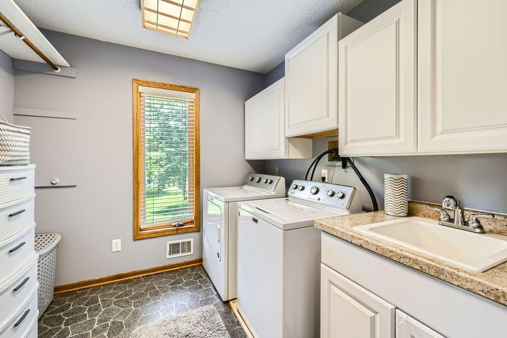 14890 Country Road Rogers, MN 55374 - Photo 24 of 46