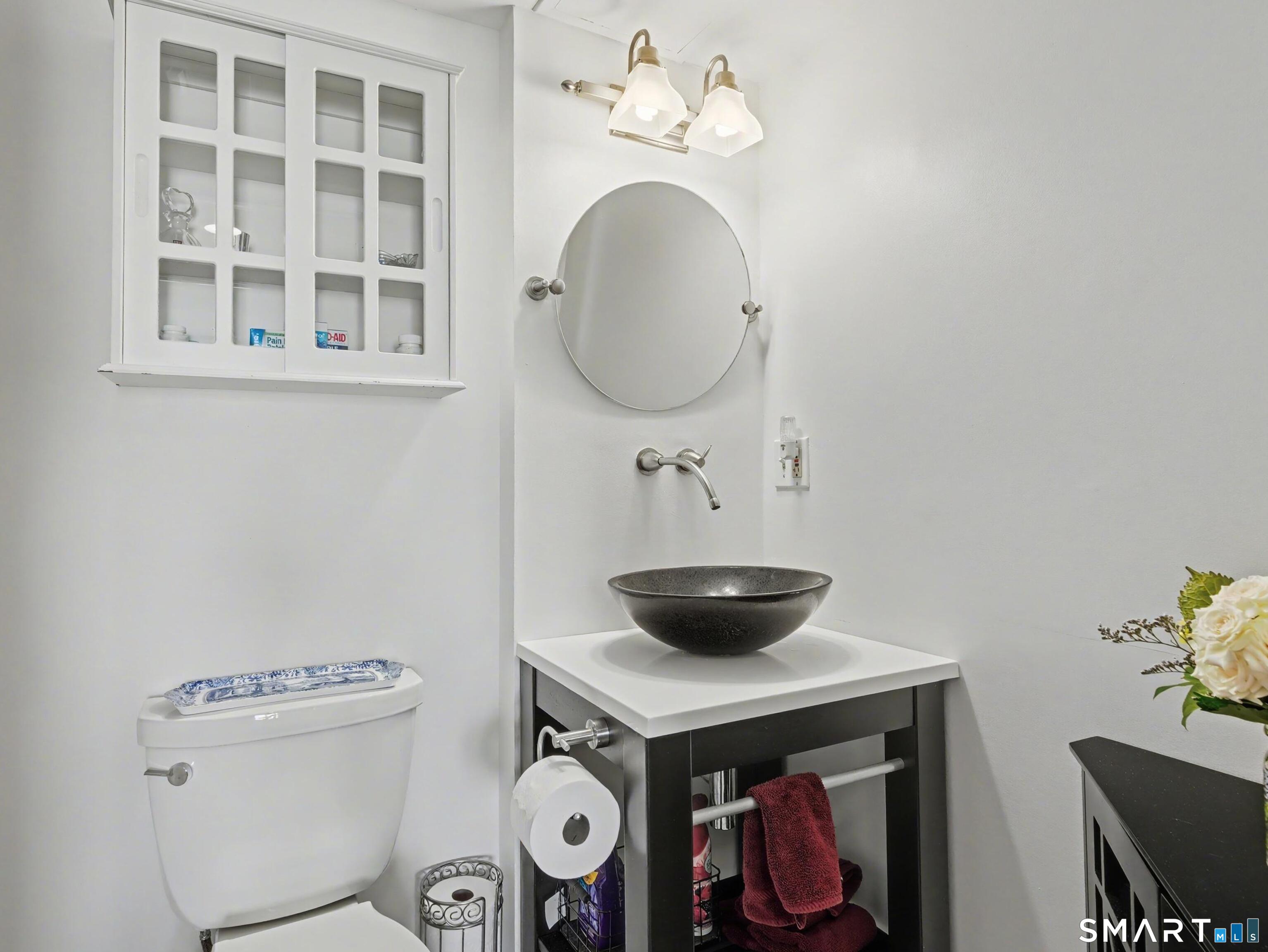 15 1/2 Water Street, Unit 4 Groton, CT 06355 - Photo 26 of 40 Second Full Bathroom with Tub and Shower.