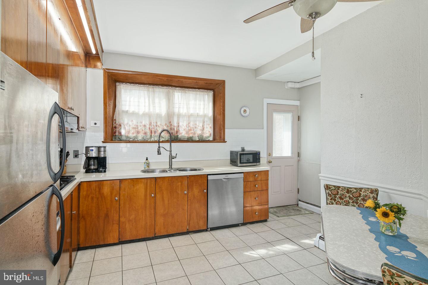 226 Reed Street Philadelphia, PA 19147 - Photo 9 of 24 Gallery Image 9