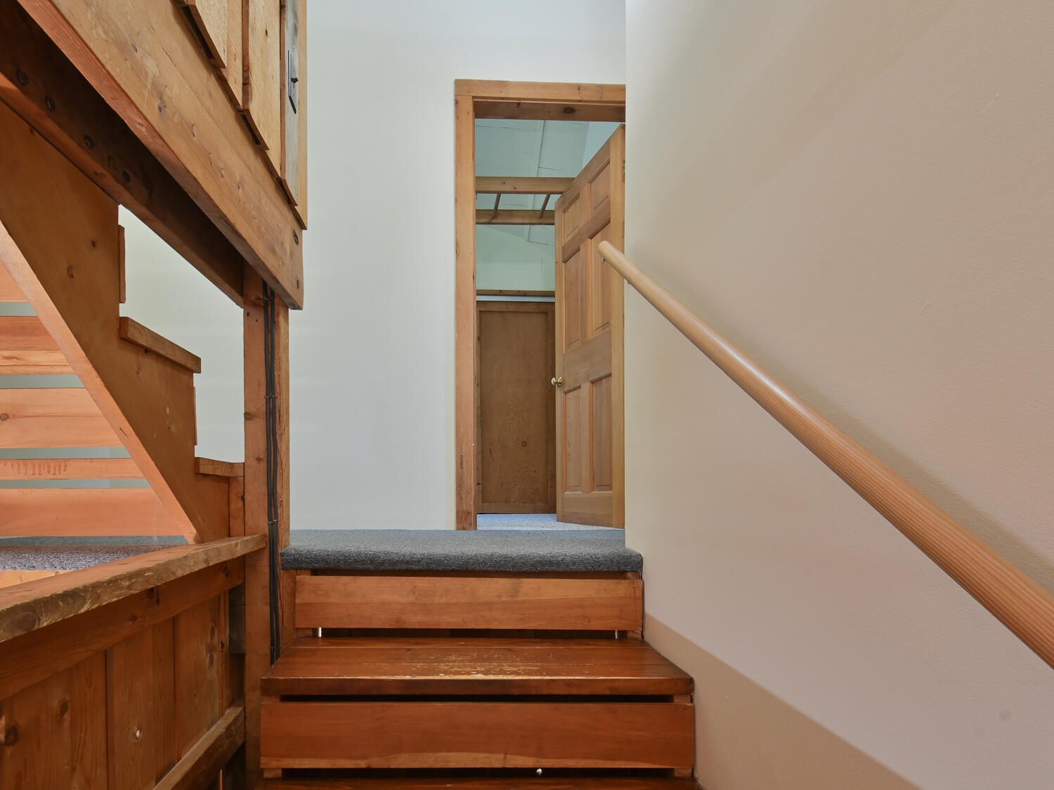 62 Parker Farm Road Mount Desert, ME 04660 - Photo 31 of 61 Stairs