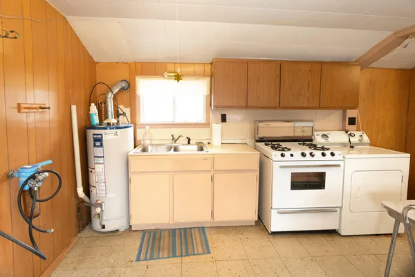 $99,900 | 260 Scott Street, Morley, MI 49336