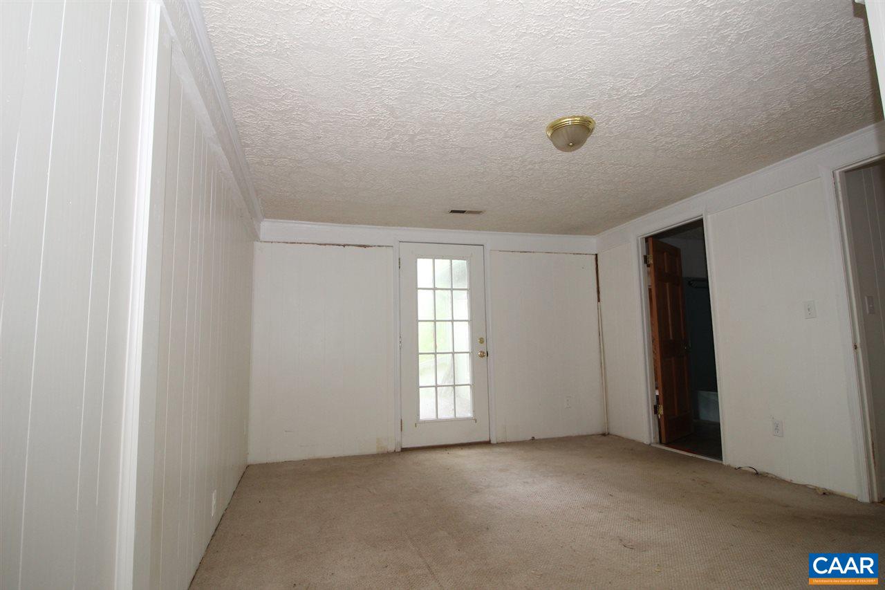 6843 Venable Road Kents Store, VA 23084 - Photo 7 of 11 Gallery Image 7