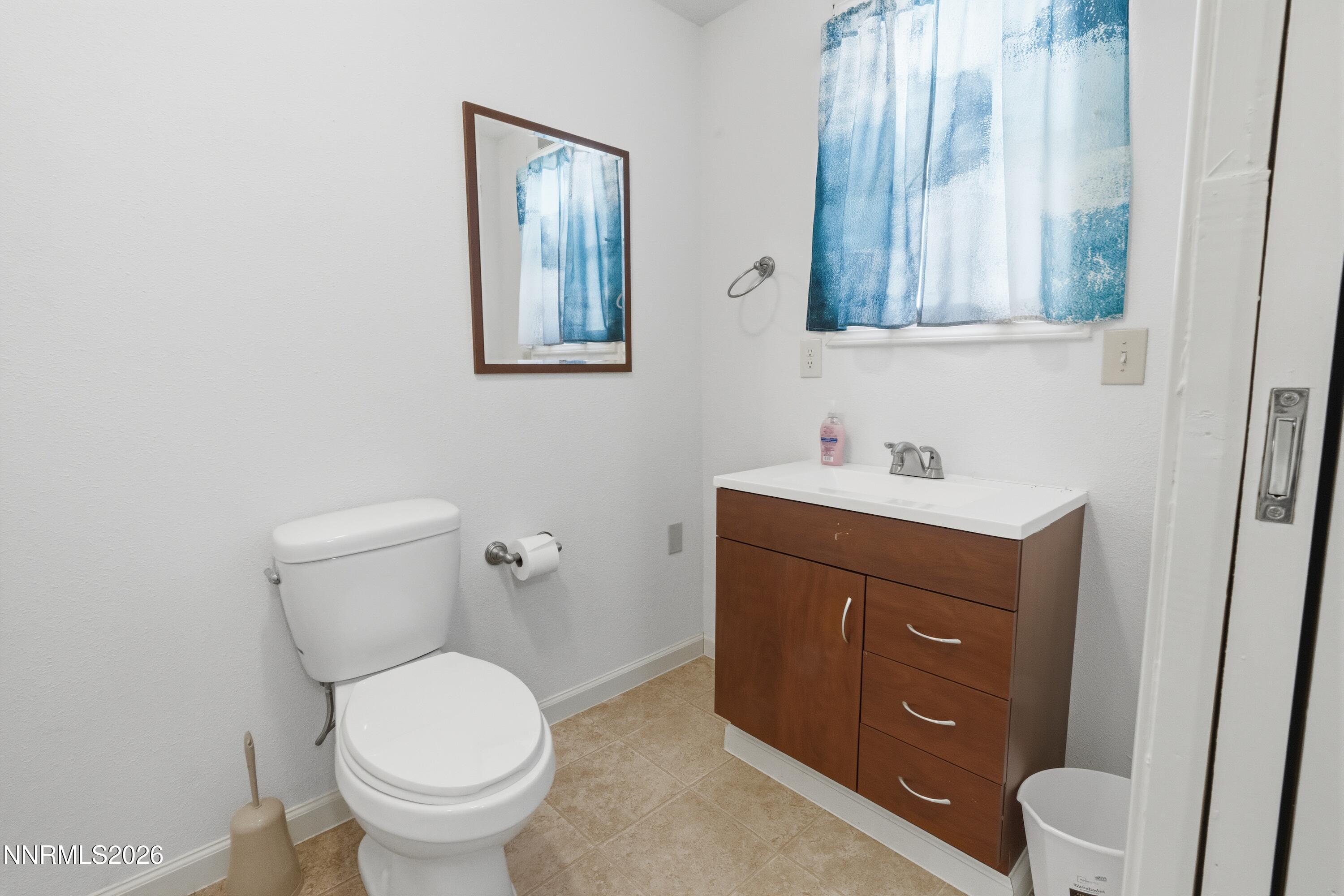 270 Shetland Circle Reno, NV 89508 - Photo 32 of 45 Apartment Bathroom