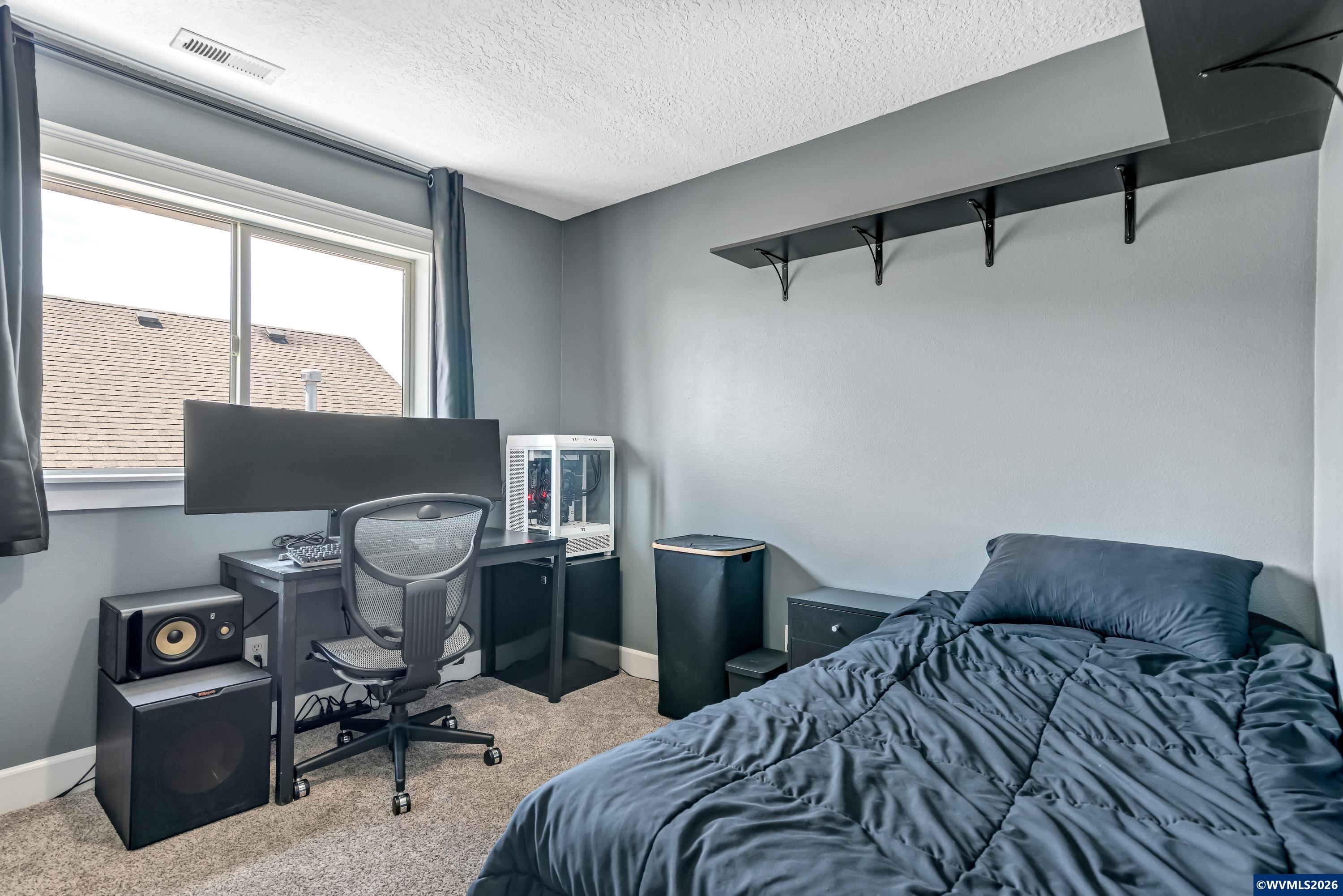 5128 Yukon Court Northeast Salem, OR 97305 - Photo 33 of 41