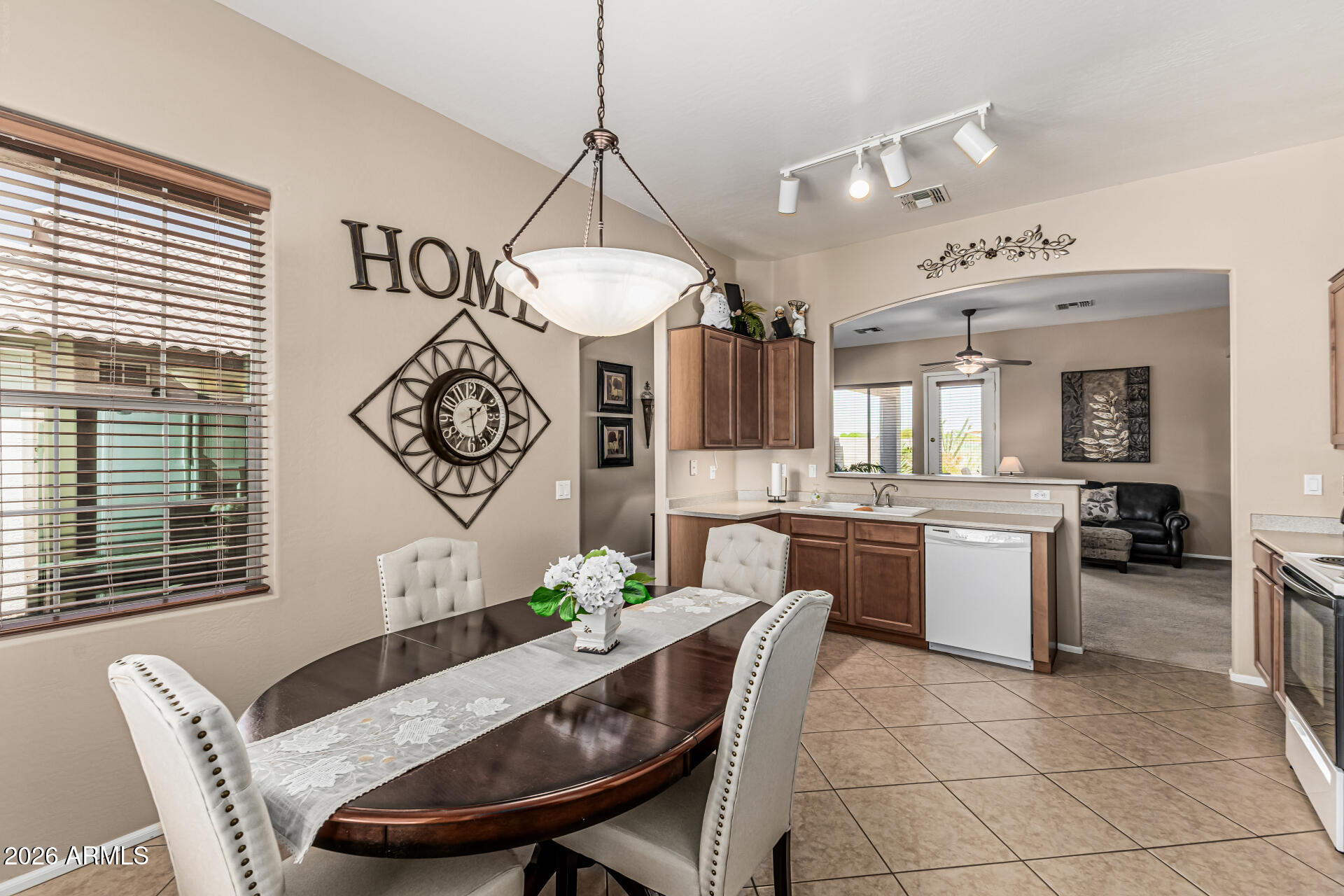 21563 Greenway Road Maricopa, AZ 85138 - Photo 15 of 29 09 Greenway