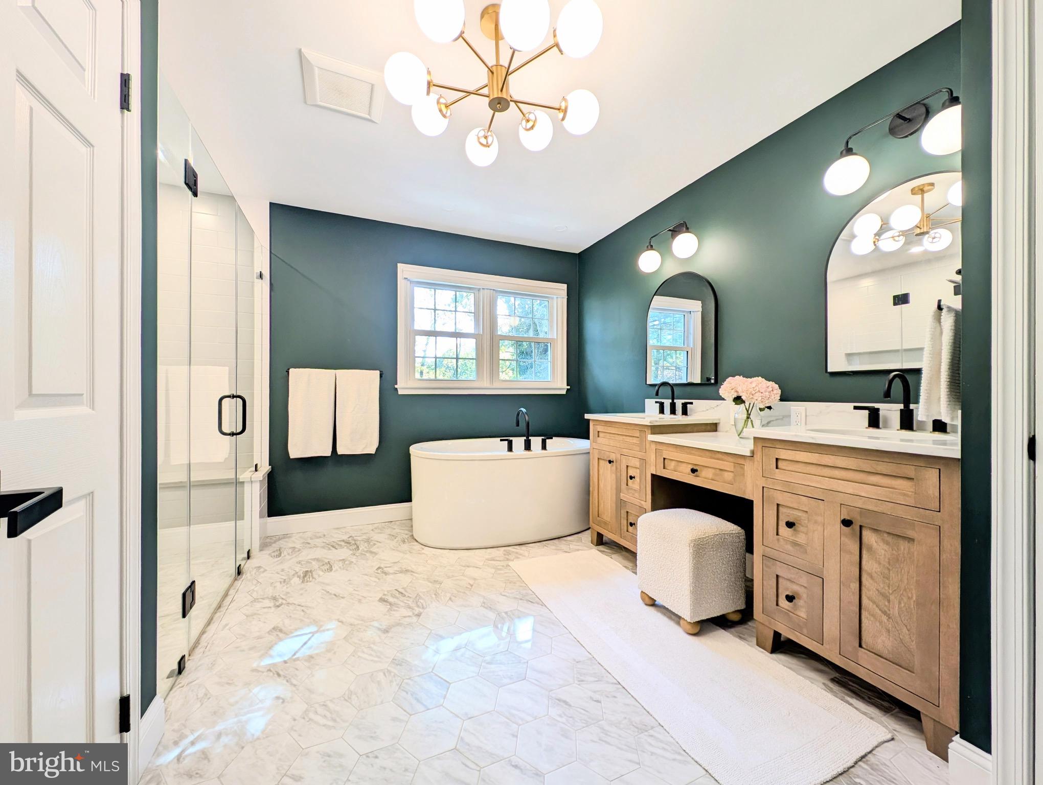 316 West 3rd Street Moorestown, NJ 08057 - Photo 27 of 48 a spacious bathroom with a double vanity sink mirror and bathtub