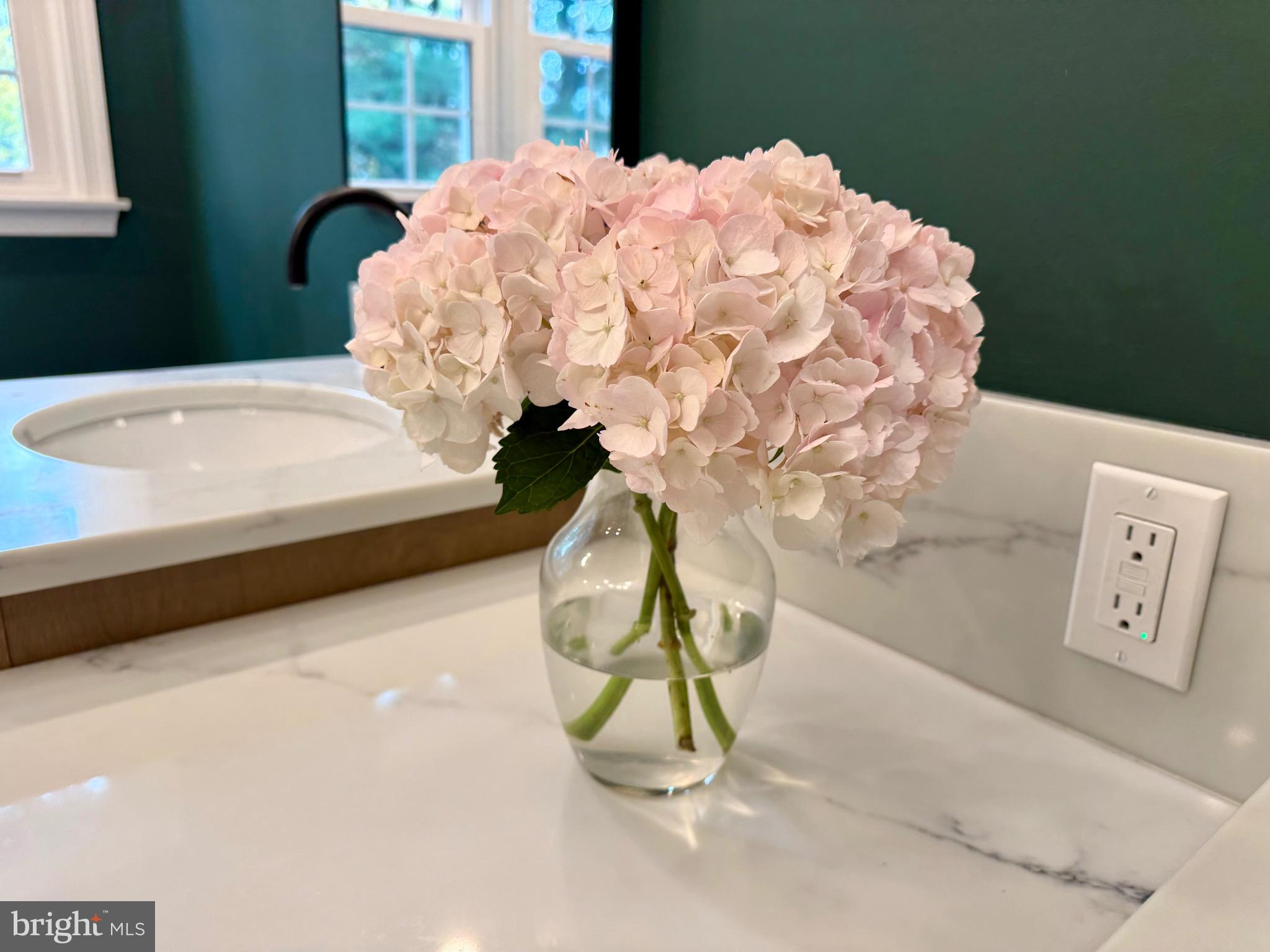 316 West 3rd Street Moorestown, NJ 08057 - Photo 28 of 48 a bathroom with a bathtub