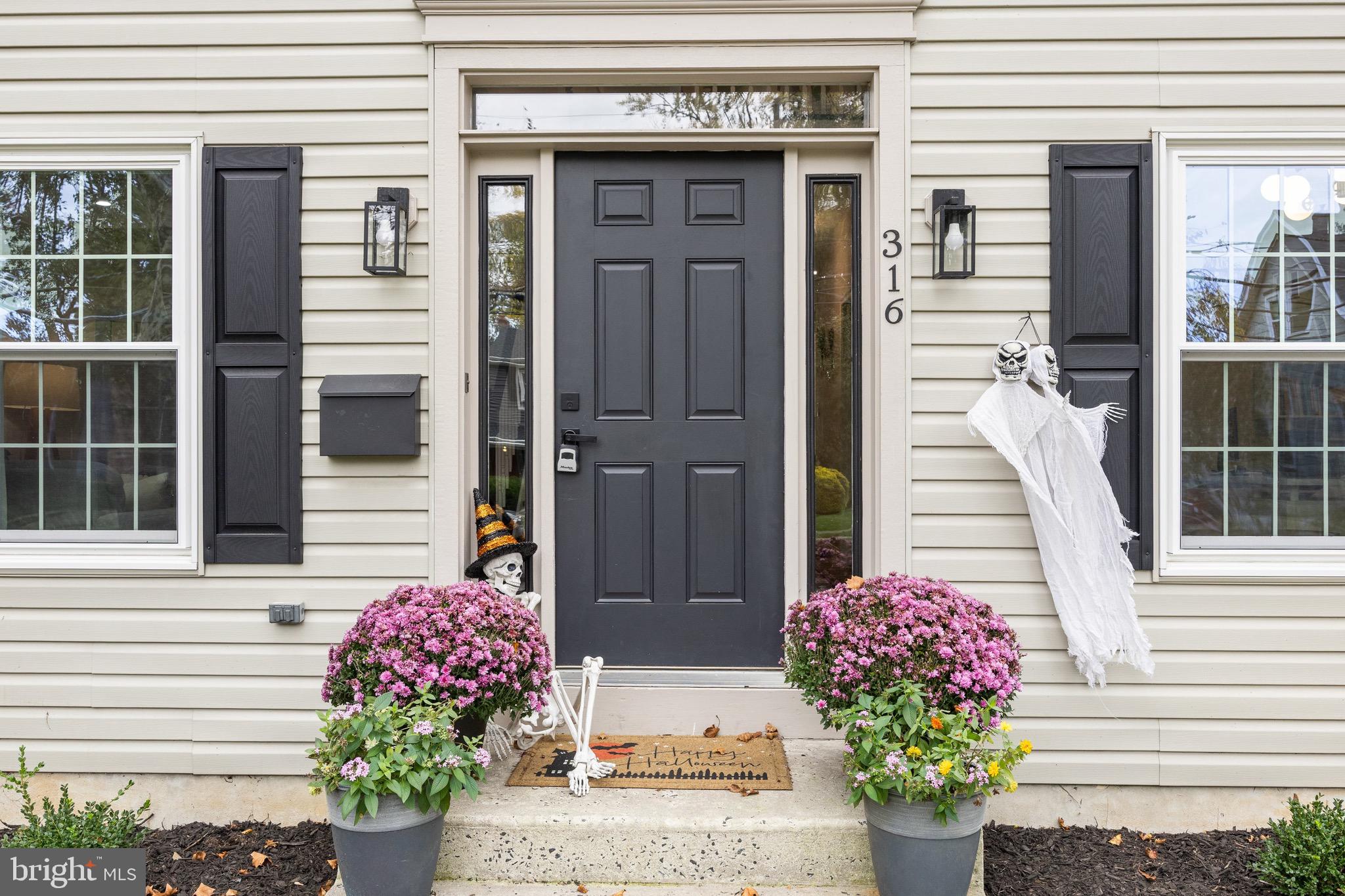 316 West 3rd Street Moorestown, NJ 08057 - Photo 3 of 48 a front view of a house