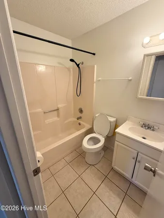 $2,600 | 925 Hunting Ridge Road, Wilmington, NC 28412