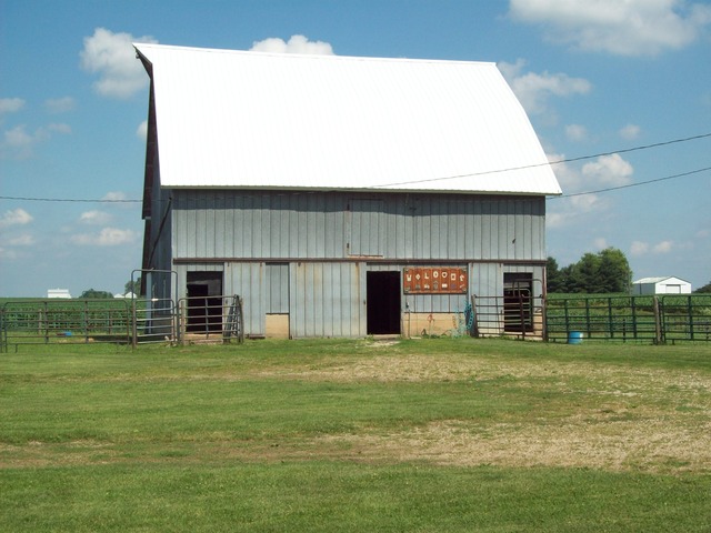 104 Base Line Road Walnut, IL 61376 - Photo 9 of 12
