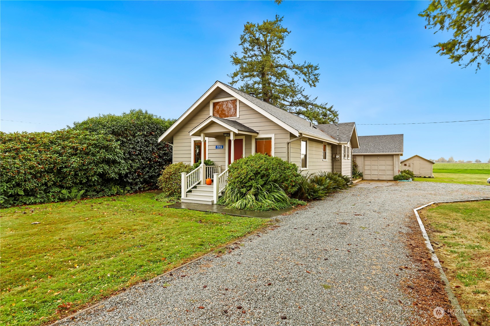 15916 Kamb Road Mount Vernon, WA 98273 - Photo 5 of 29 a view of a house with a swimming pool