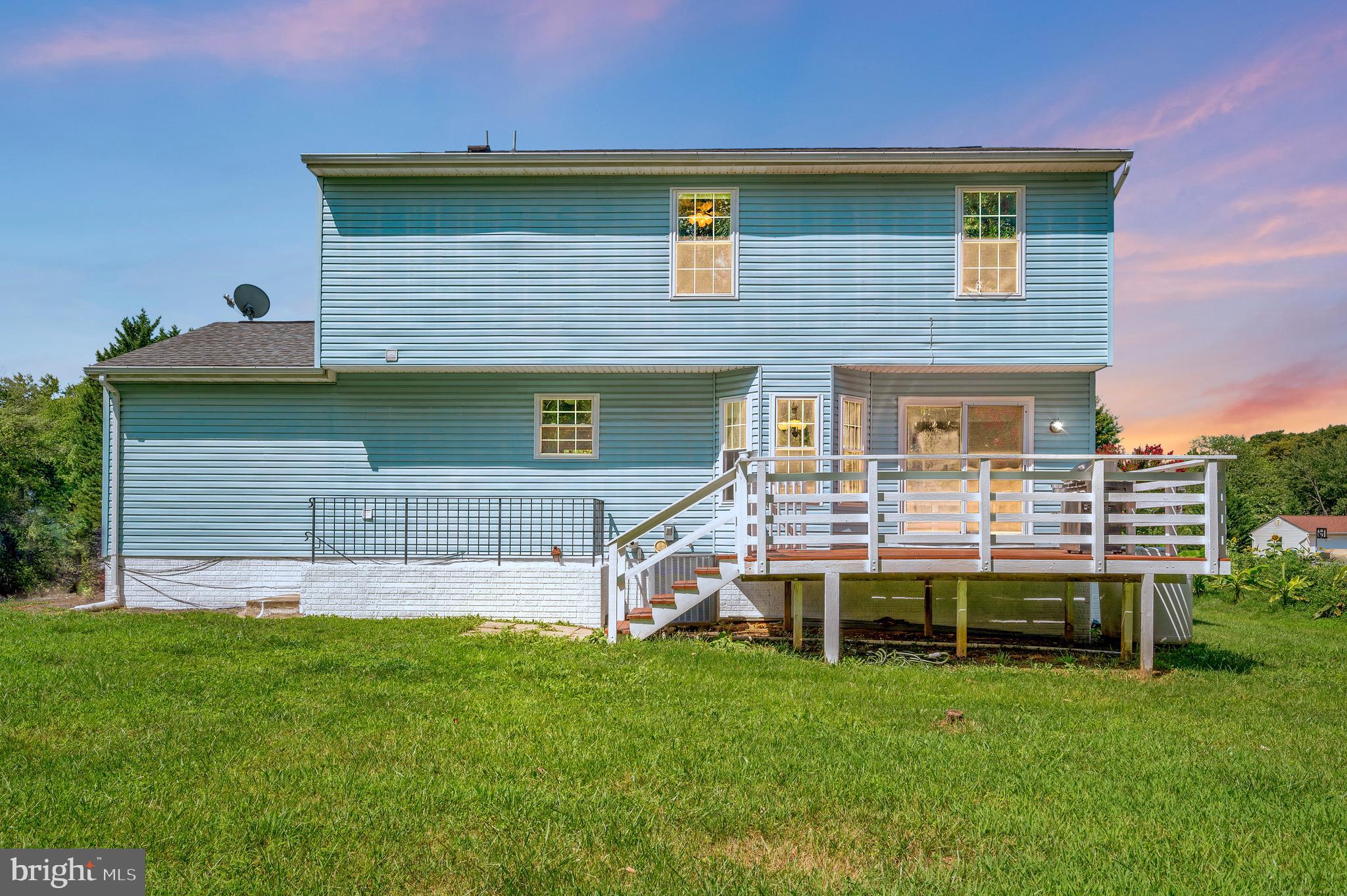212 Choptank Road Stafford, VA 22556 - Photo 4 of 42 Back of the house with patio in picture