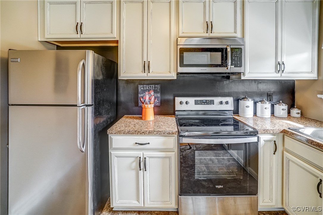 2703 Omega Road Henrico, VA 23228 - Photo 11 of 43 Gallery Image 11