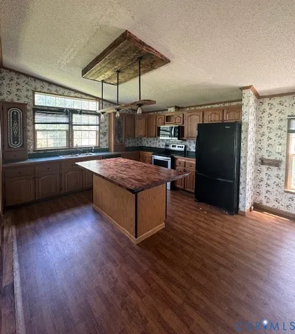 $475,000 | 11480 Blue Ridge Trail, Windsor, VA 23487