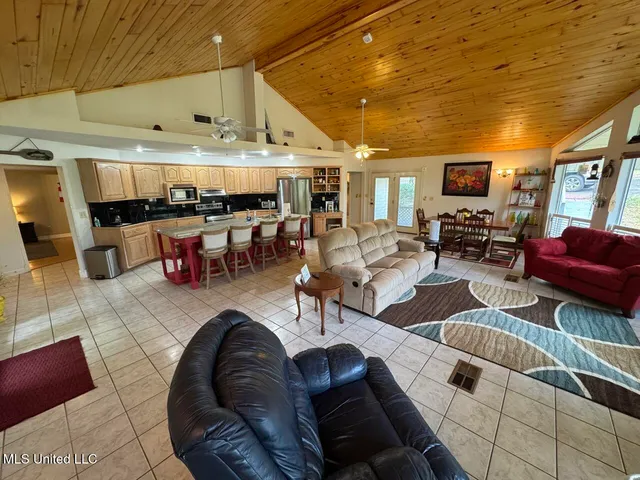 $475,000 | 136 Abe Drive, Many, LA 71449