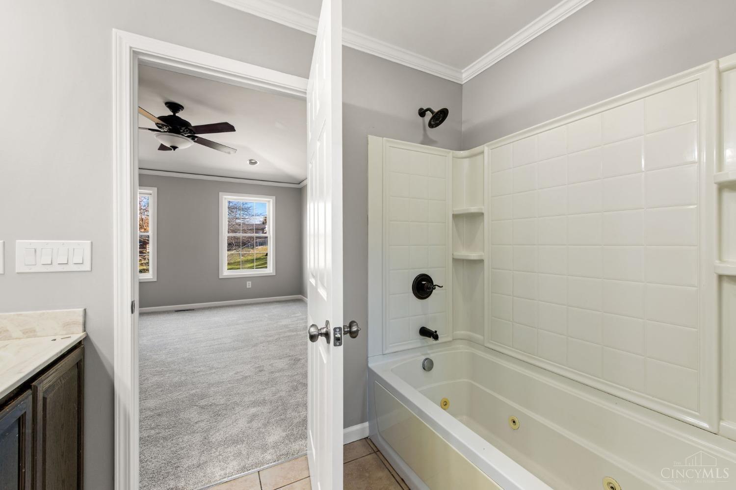 2115 Adams Road Cincinnati, OH 45231 - Photo 18 of 38 Gallery Image 18
