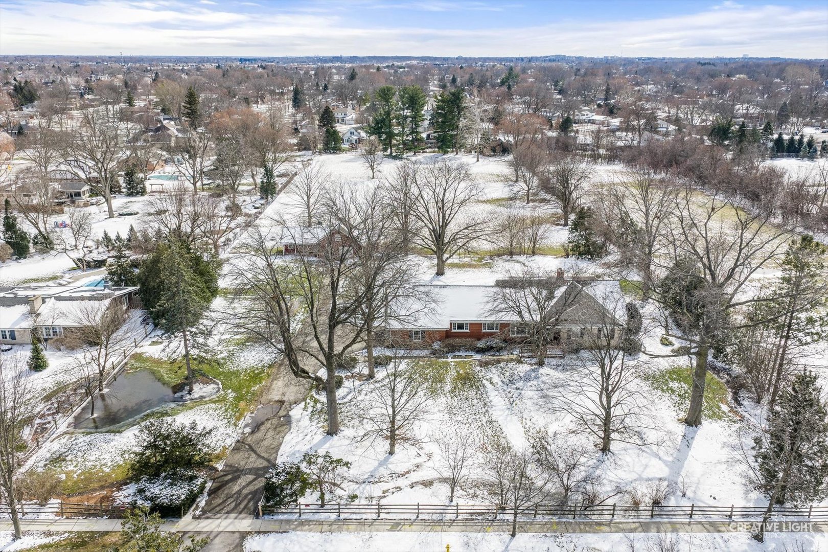 116 East Farnham Lane Wheaton, IL 60189 - Photo 5 of 12 a view of a city