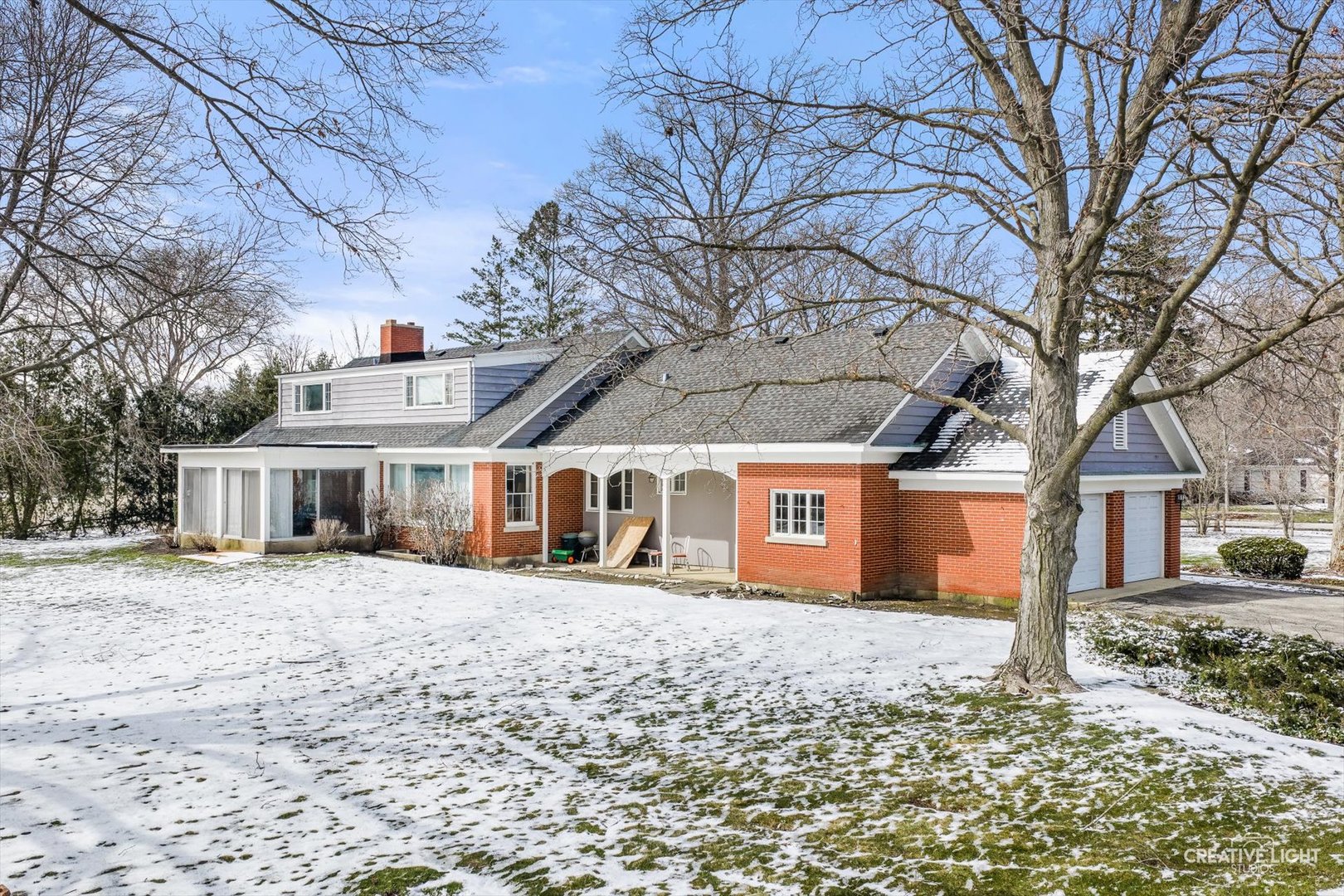 116 East Farnham Lane Wheaton, IL 60189 - Photo 8 of 12 a front view of a house with a yard