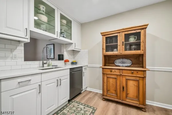 $469,000 | 18 Manchester Court, Unit F, Chatham, NJ 07928