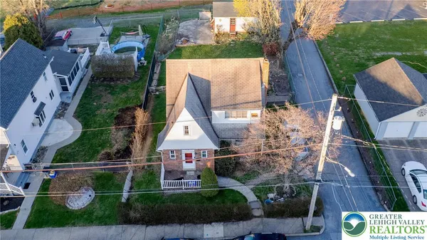 $295,000 | 17 North 12th Street, Catasauqua, PA 18032