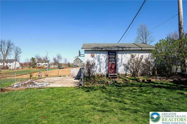 $295,000 | 17 North 12th Street, Catasauqua, PA 18032