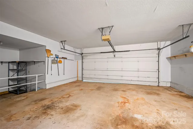 a view of a room with an empty space