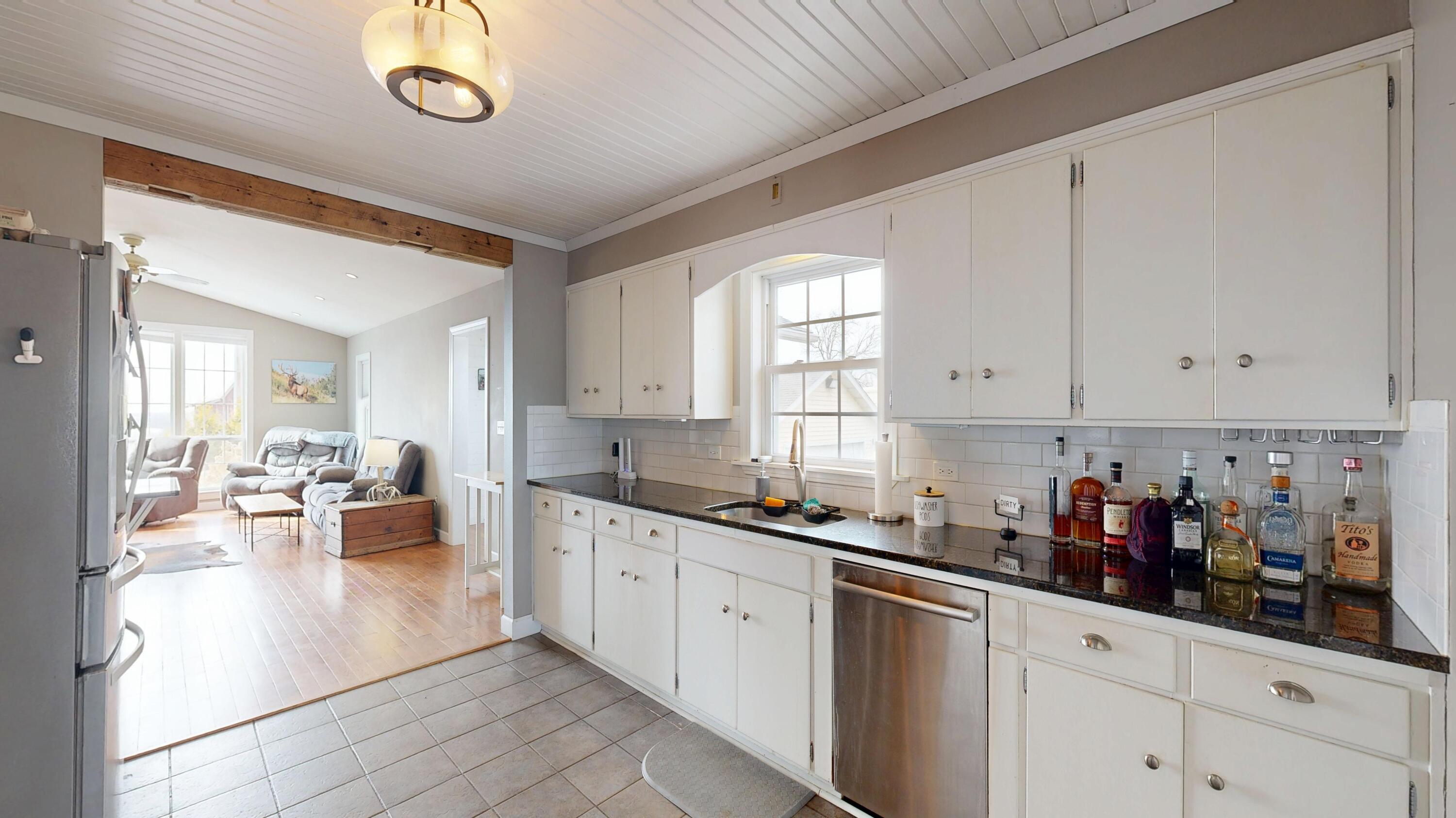 16433 Highway 27 Utica, WI 54628 - Photo 11 of 59 Kitchen