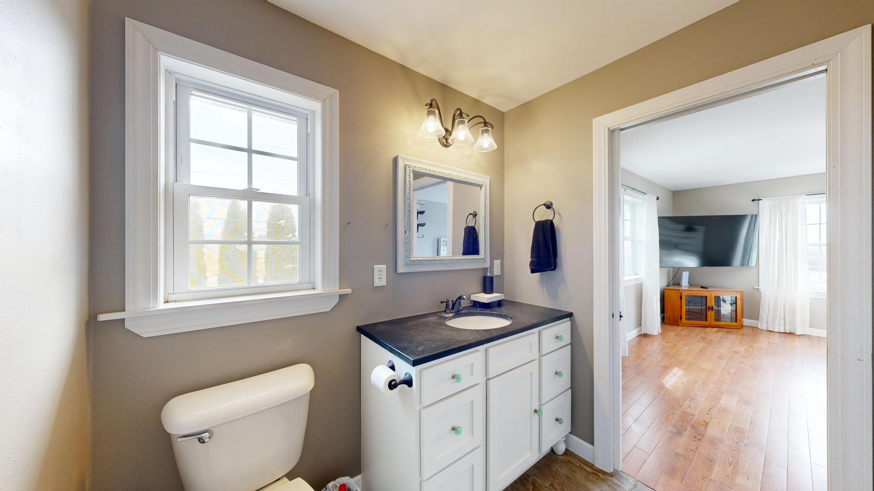 16433 Highway 27 Utica, WI 54628 - Photo 23 of 59 Primary Bathroom