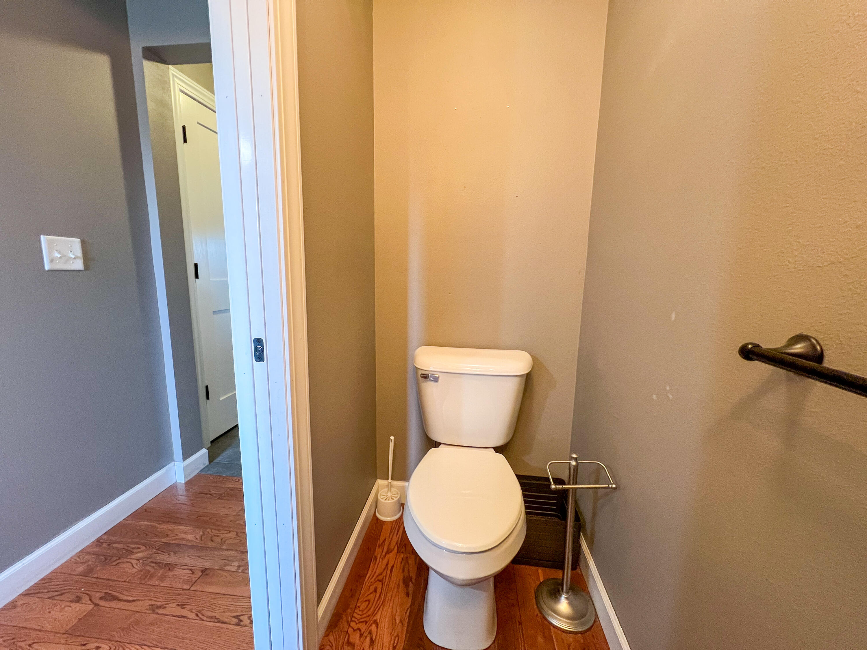 16433 Highway 27 Utica, WI 54628 - Photo 36 of 59 Bathroom