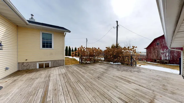 $575,000 | 16433 Highway 27, Utica, WI 54628