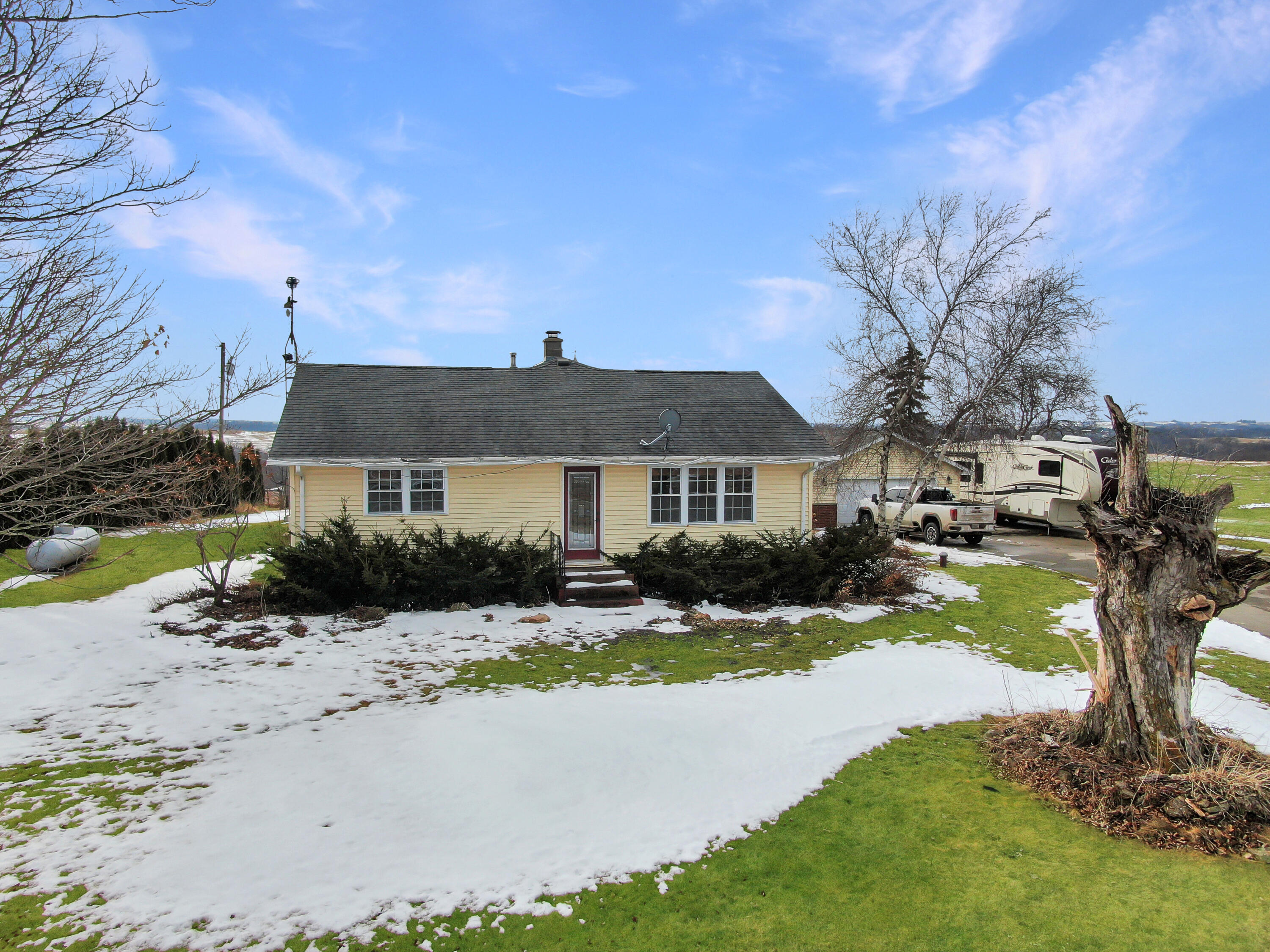 16433 Highway 27 Utica, WI 54628 - Photo 55 of 59 Exterior
