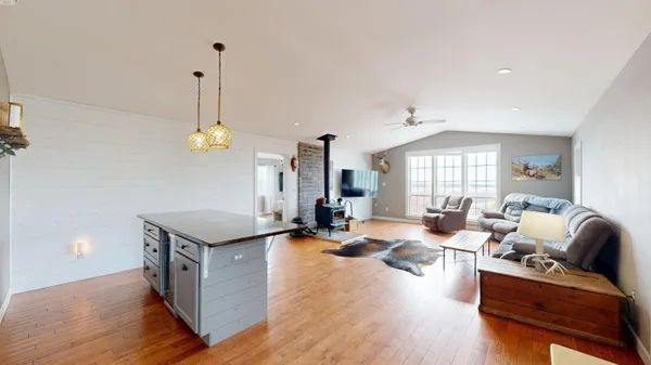 $575,000 | 16433 Highway 27, Utica, WI 54628