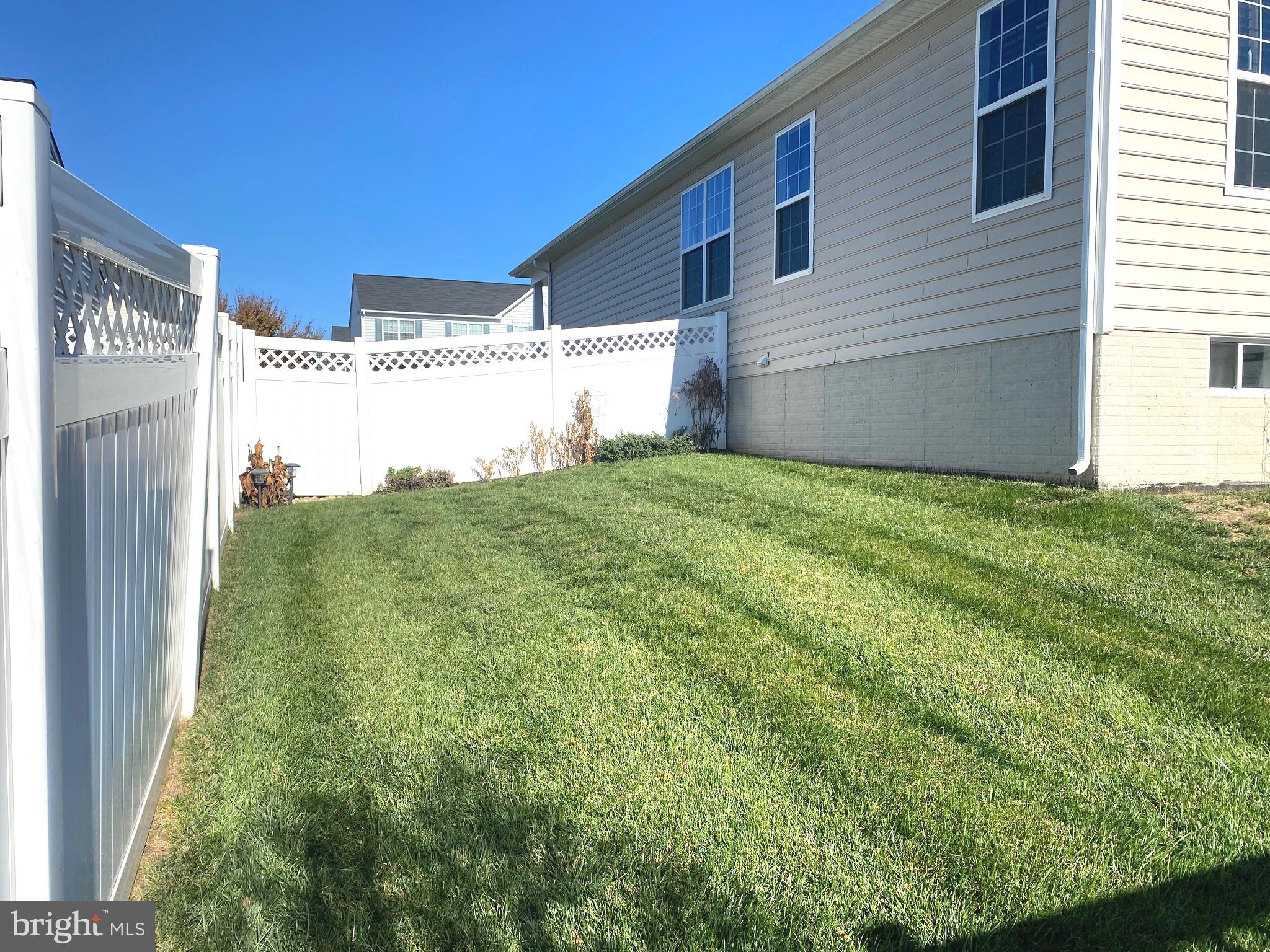 102 Overbrook Road Ranson, WV 25438 - Photo 4 of 47