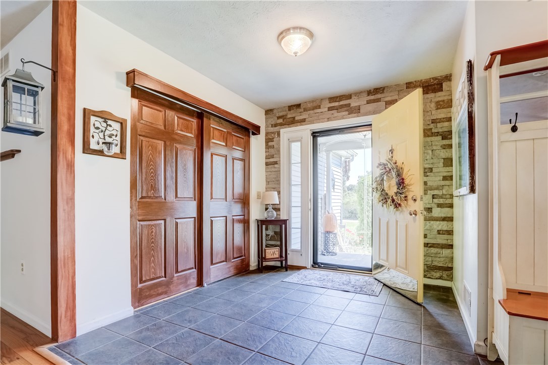 3100 Wesley Road West Bloomfield, NY 14469 - Photo 5 of 46