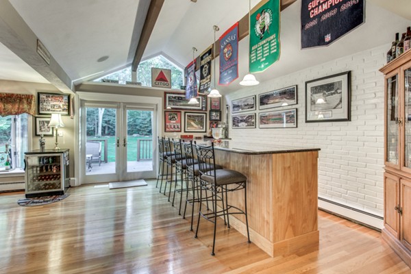 18 Huntingdon Road Lynnfield, MA 01940 - Photo 10 of 25 Gallery Image 10