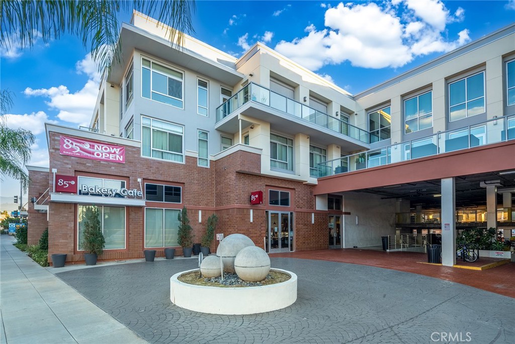 56 East Duarte Road, Unit 418 Arcadia, CA 91006 - Photo 3 of 52