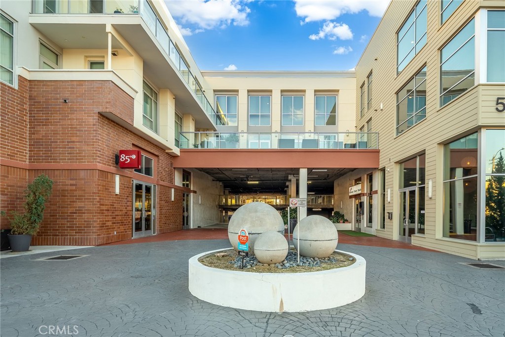 56 East Duarte Road, Unit 418 Arcadia, CA 91006 - Photo 4 of 52