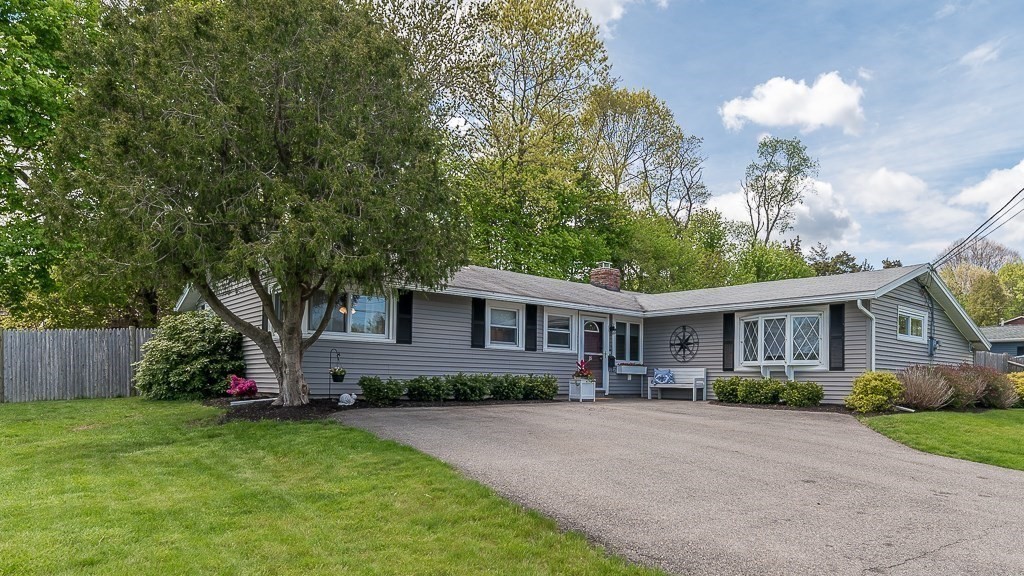 16 Exeter Road Beverly, MA 01915 - Photo 2 of 25 Gallery Image 2