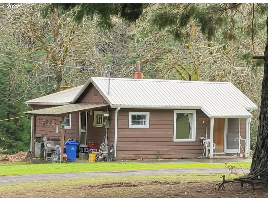 1824 Kent Creek Road Winston, OR 97496 - Photo 1 of 11 Gallery Image 1