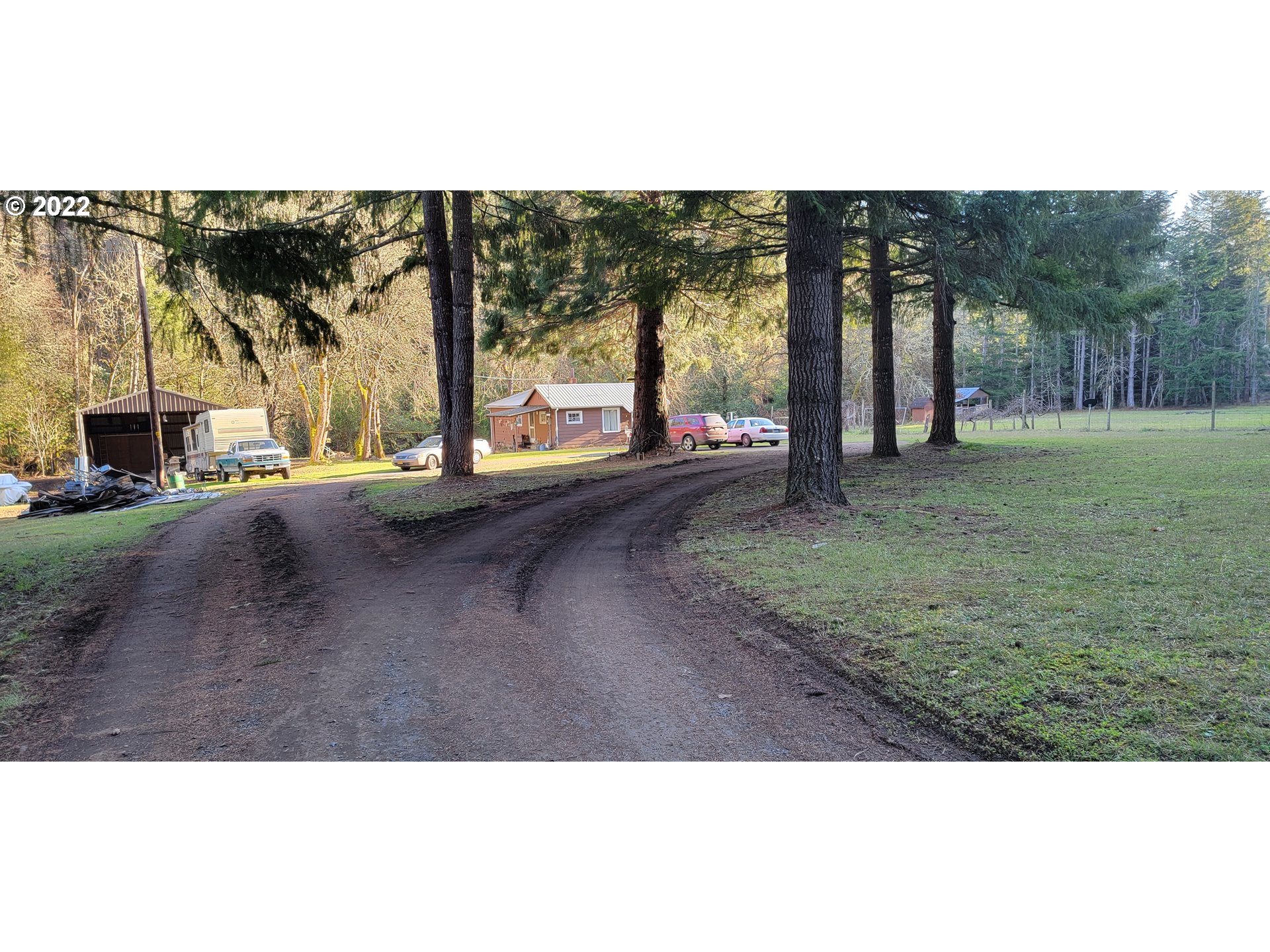 1824 Kent Creek Road Winston, OR 97496 - Photo 10 of 11 Gallery Image 10