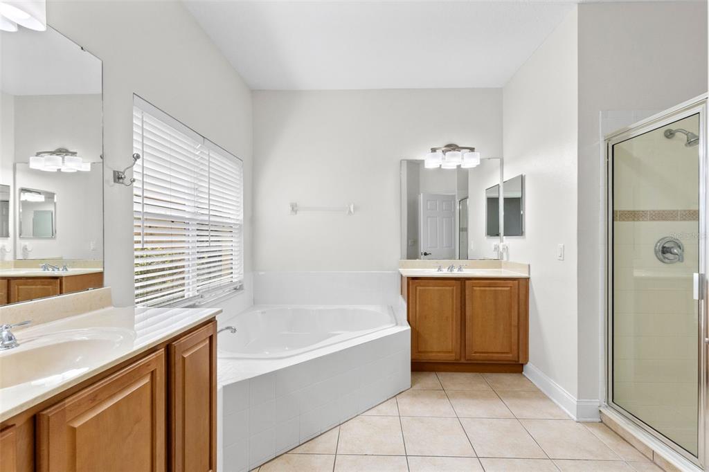 6841 Dolce Way Orlando, FL 32819 - Photo 17 of 36