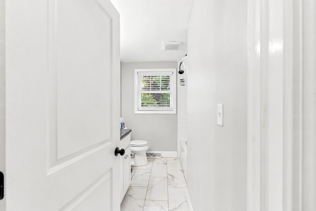 1337 Karen Road Dighton, MA 02764 - Photo 11 of 37 Gallery Image 11