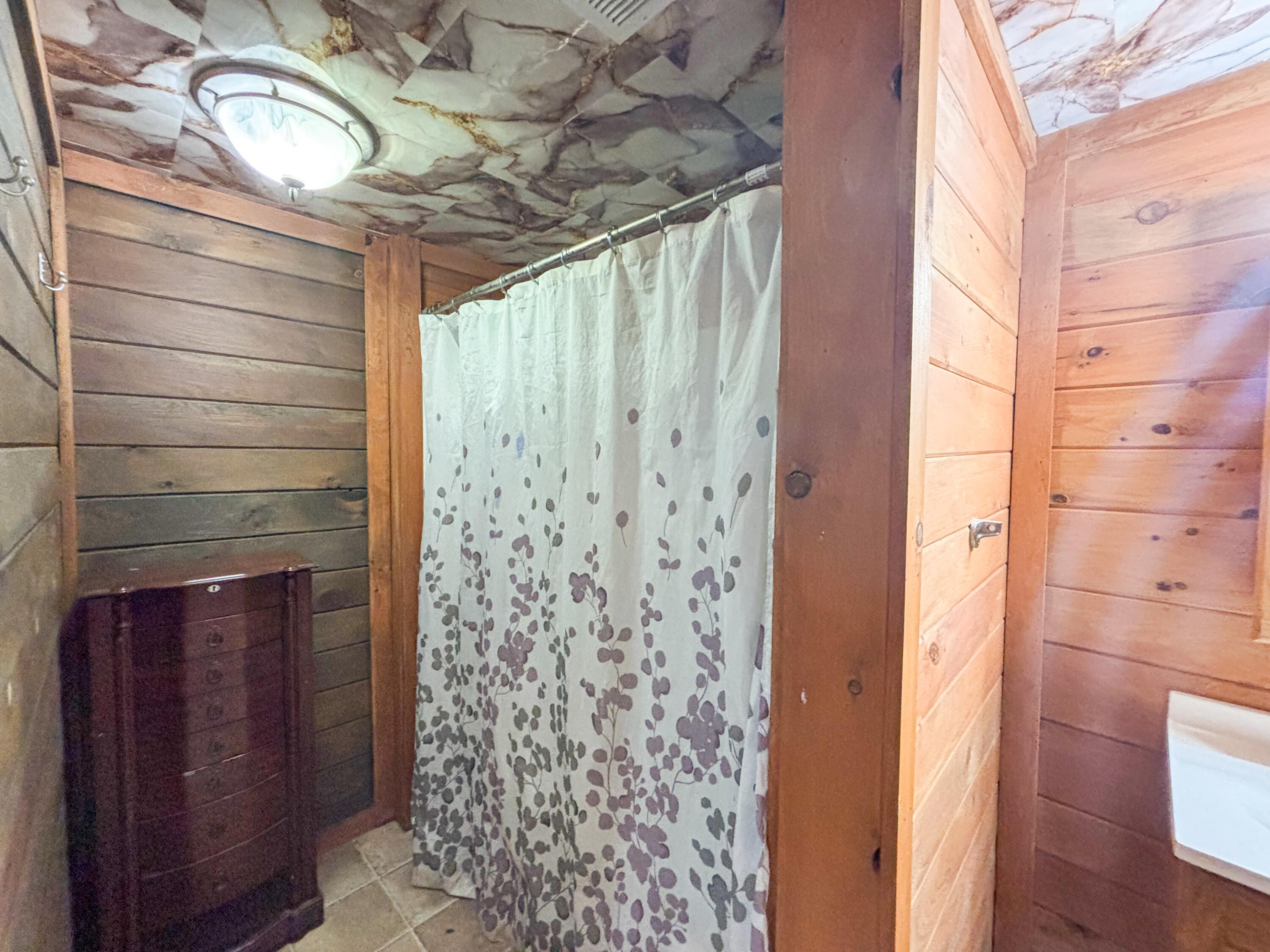 21376 Noble Avenue Sheldon, WI 54651 - Photo 33 of 85 20260602_194122247_iOS