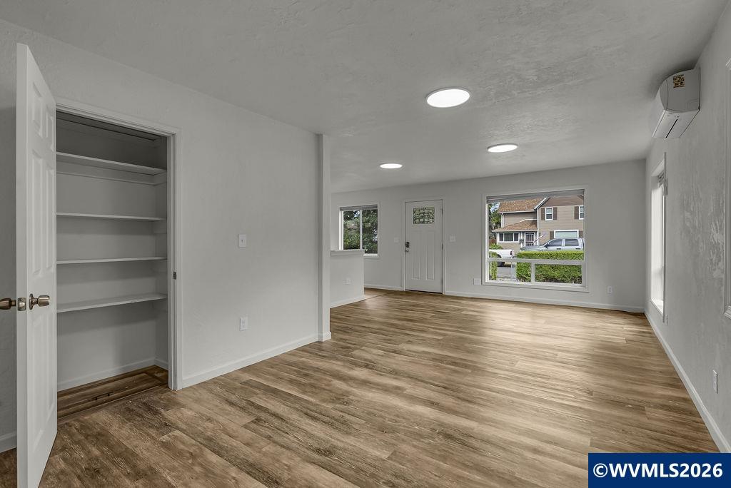 905 20th Street Southeast Salem, OR 97301 - Photo 21 of 39