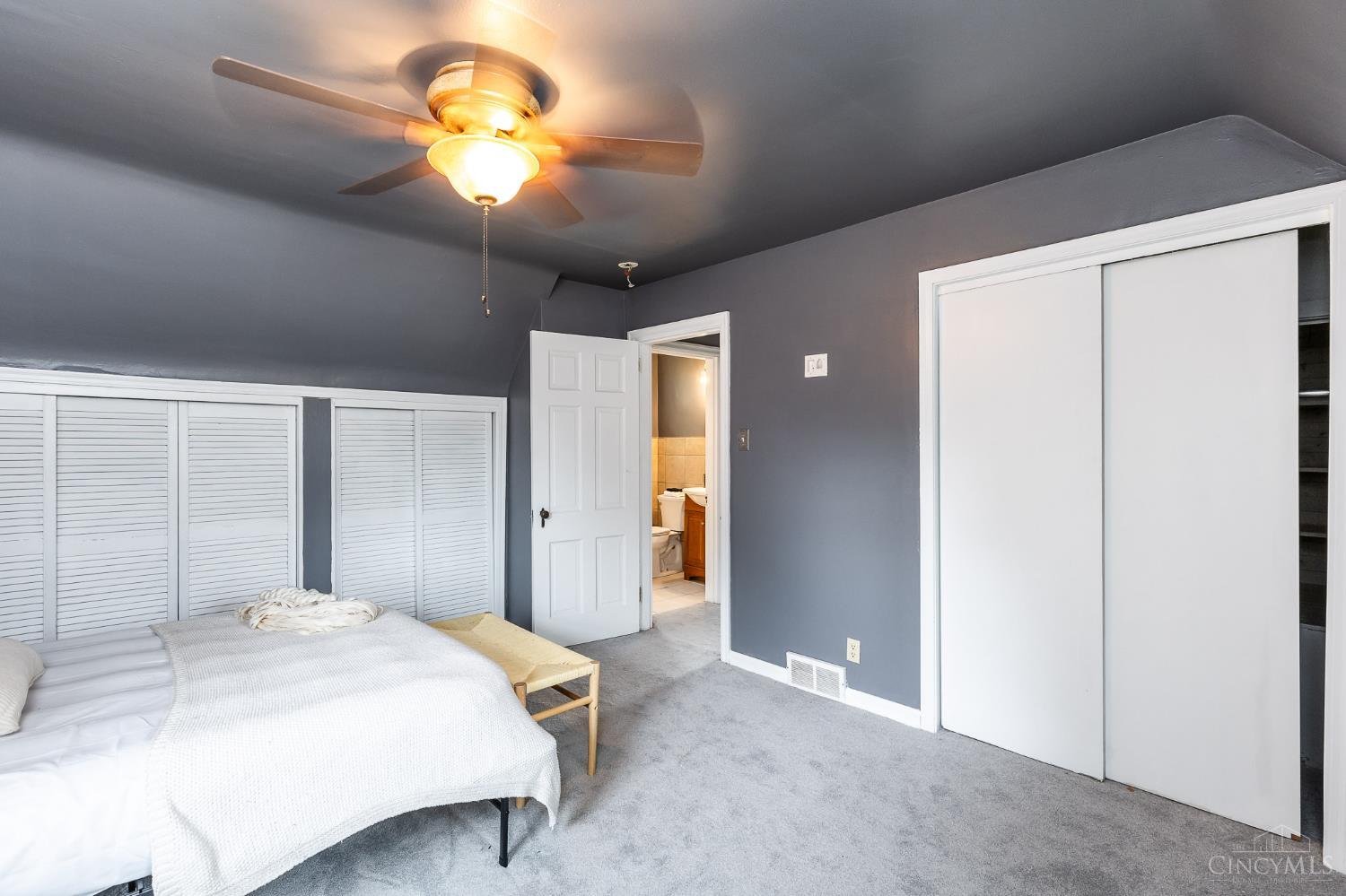 7527 Montgomery Road Cincinnati, OH 45236 - Photo 21 of 27