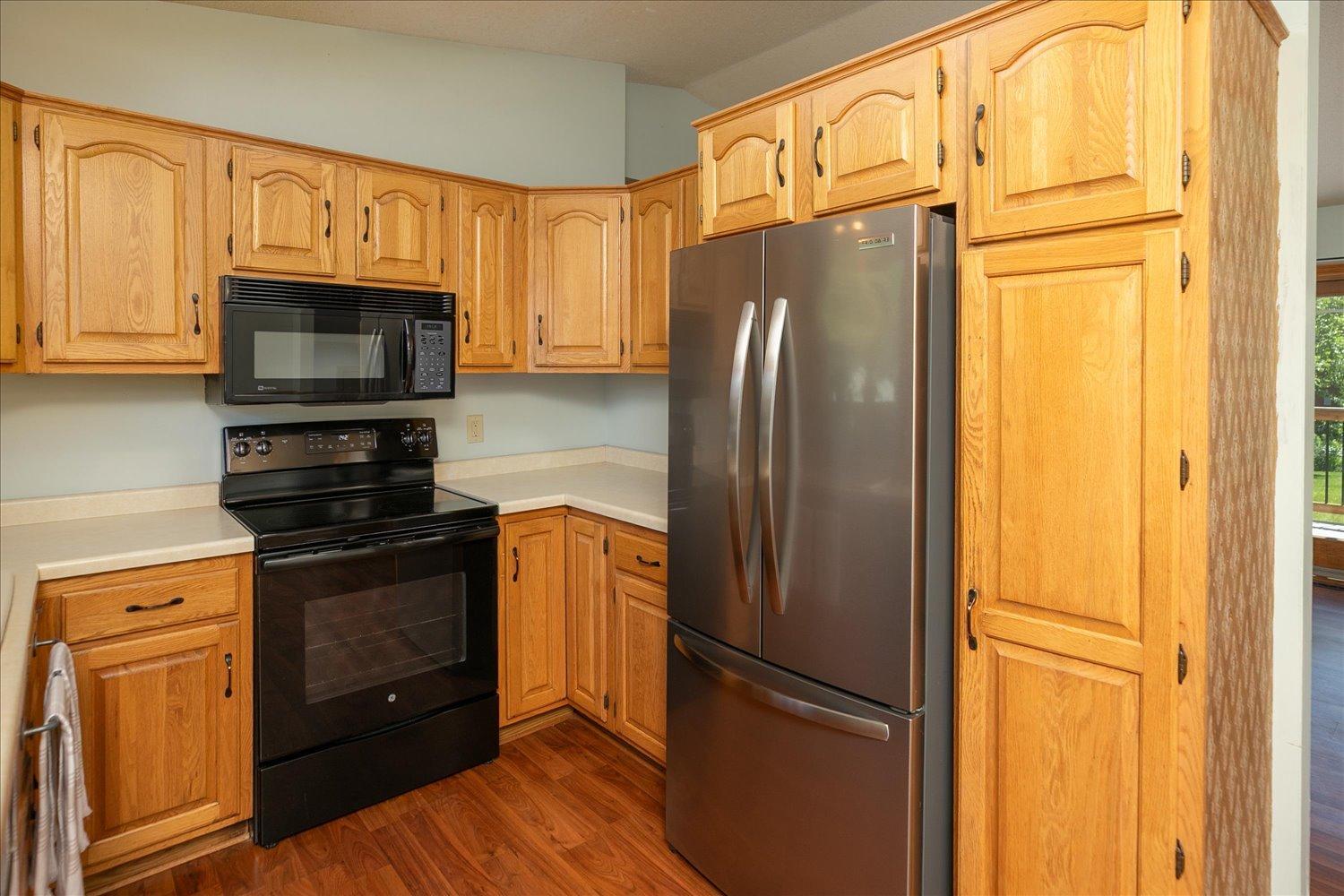 906 High Meadow Lane Southwest Rochester, MN 55902 - Photo 13 of 36