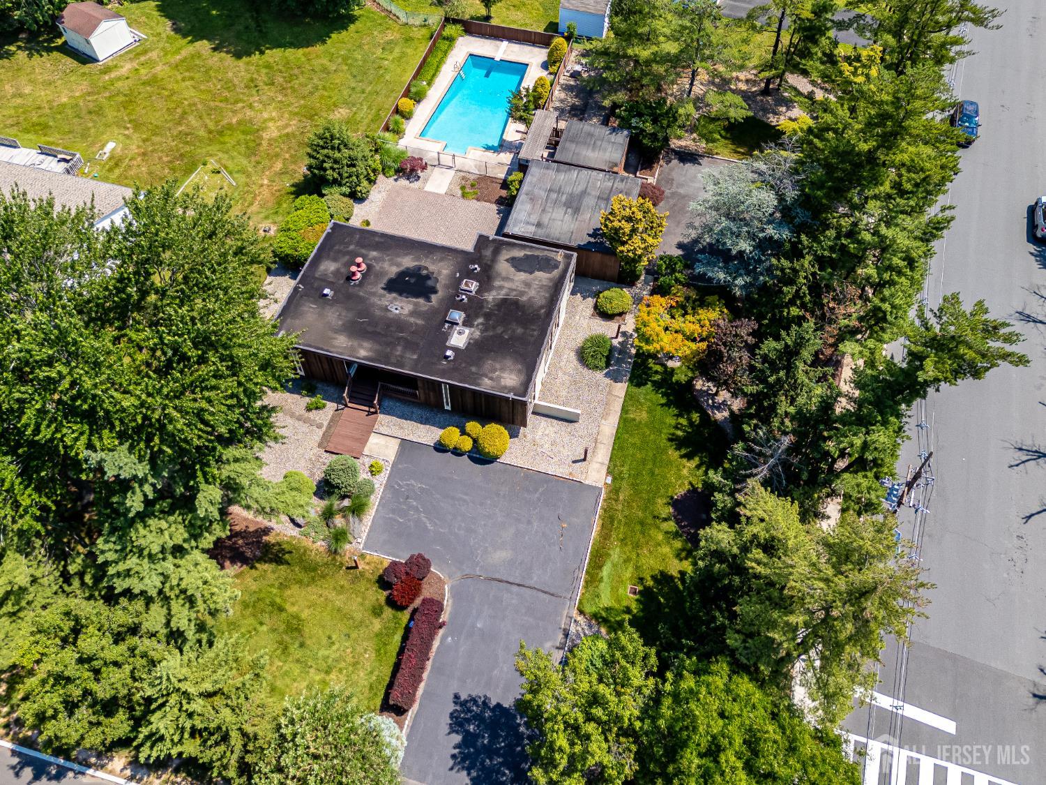 34 Henderson Road Kendall Park, NJ 08824 - Photo 49 of 56