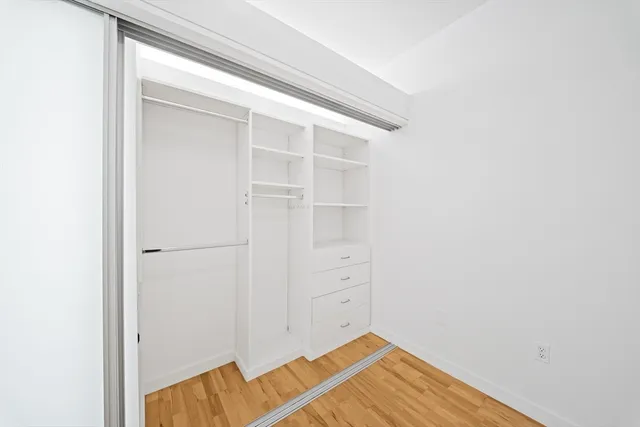 $4,900 | 346 Congress Street, Unit 609, Boston, MA 02210