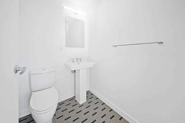 $4,900 | 346 Congress Street, Unit 609, Boston, MA 02210