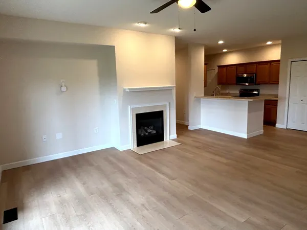 $189,900 | 3818 Thornhill Circle, Unit 3818, Champaign, IL 61822